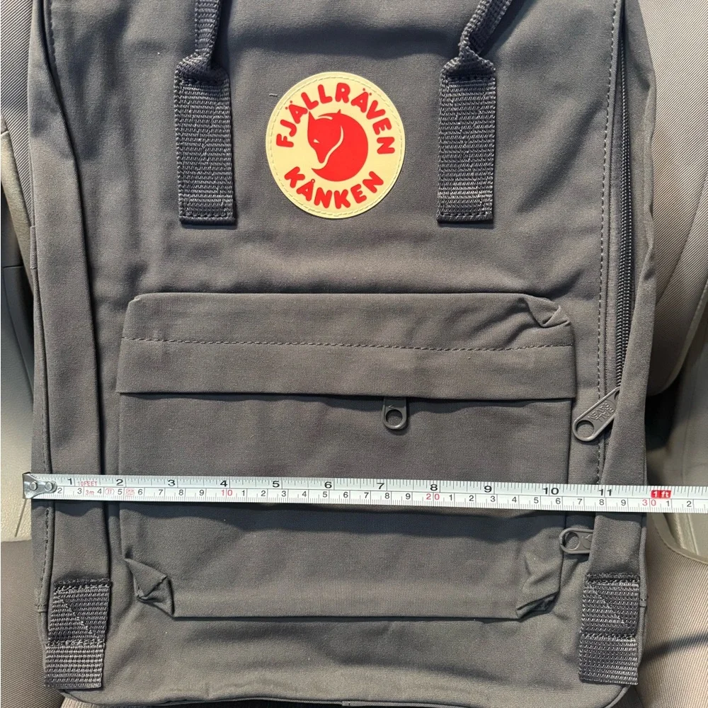 Fjallraven Kanken Classic Backpack Gray Minimal Everyday School Travel Bag